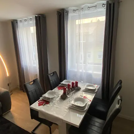Schoene „zum Glueck“ Apartment *