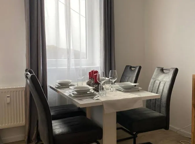 Schoene „zum Glueck“